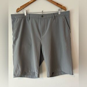 Adidas Men's Golf Shorts - Size 40 Excellent Condition